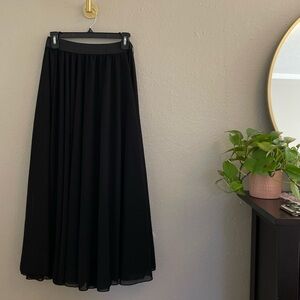 Black Full Lined Pull-On Elastic Waist Skirt